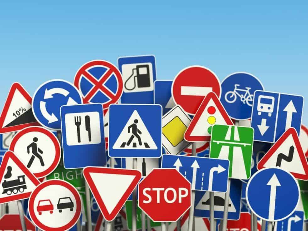 the-vital-role-of-traffic-signs-in-safety-and-efficiency